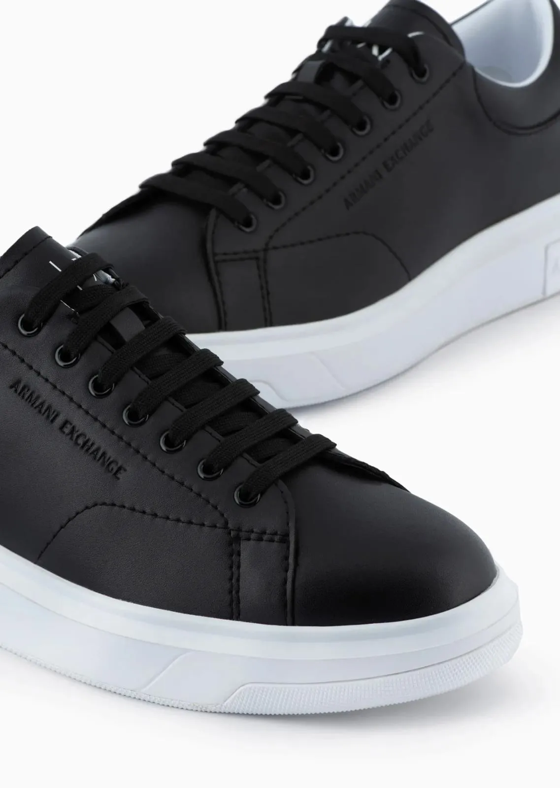     Armani Exchange Sneakers Uomo XUX123 XV534    