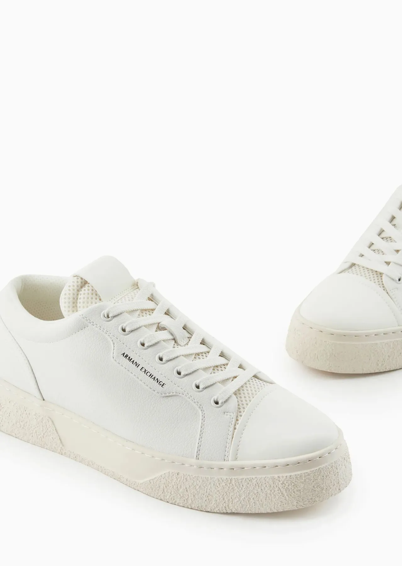     Armani Exchange Sneakers XUX195 XV794    