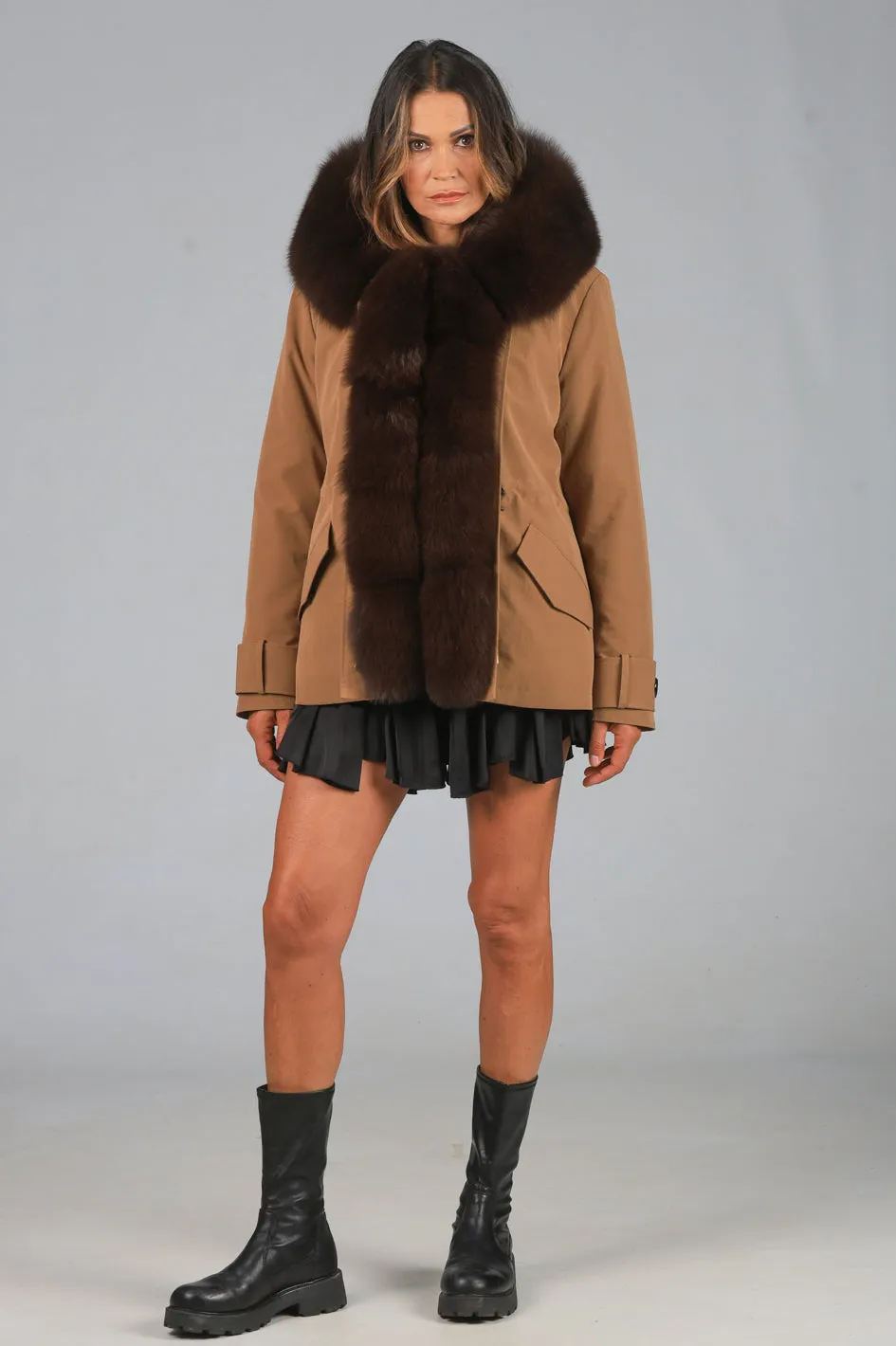 Parka in cotone tecnico  impermeabile short brown