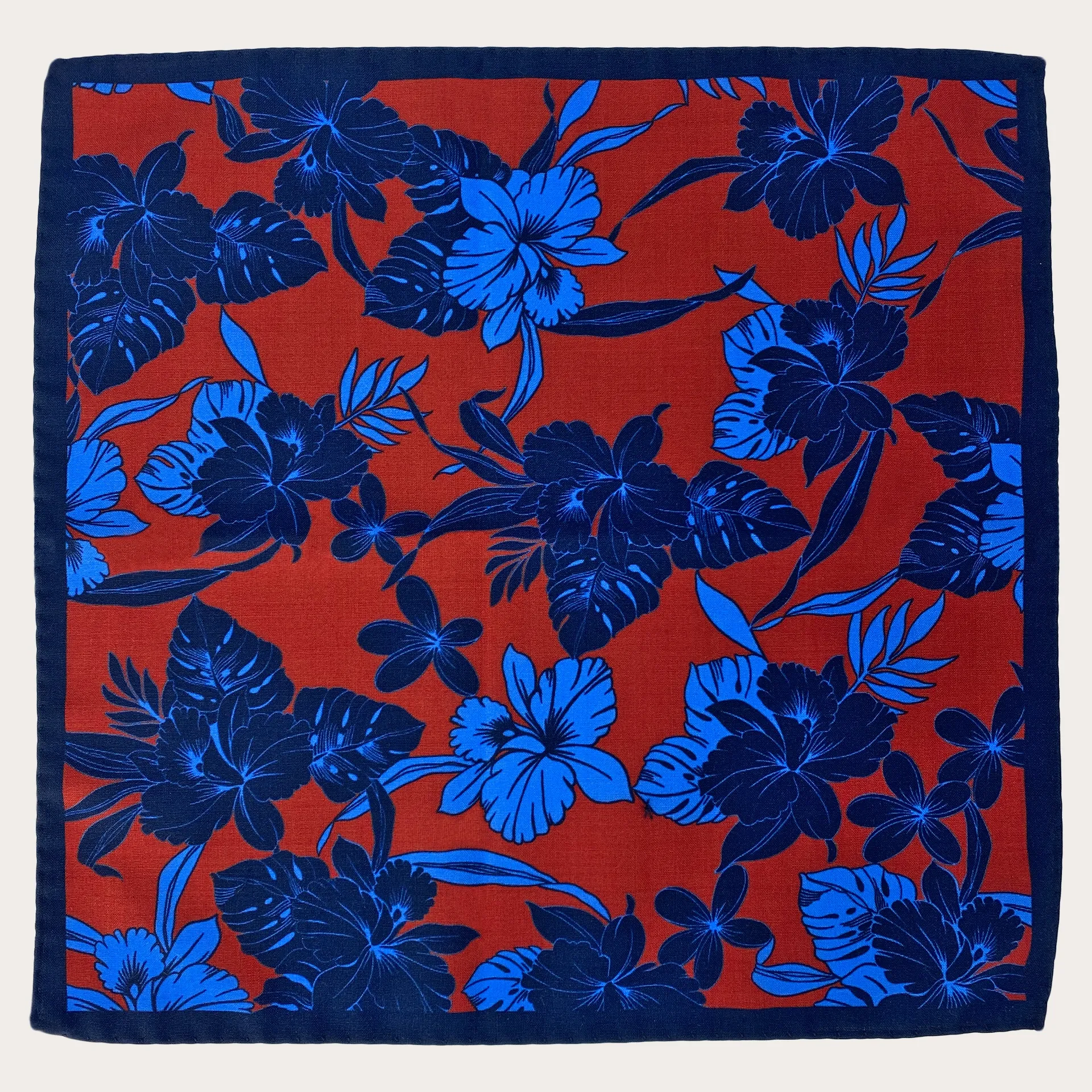 Pochette uomo in lana, fantasia floreale blu e rossa