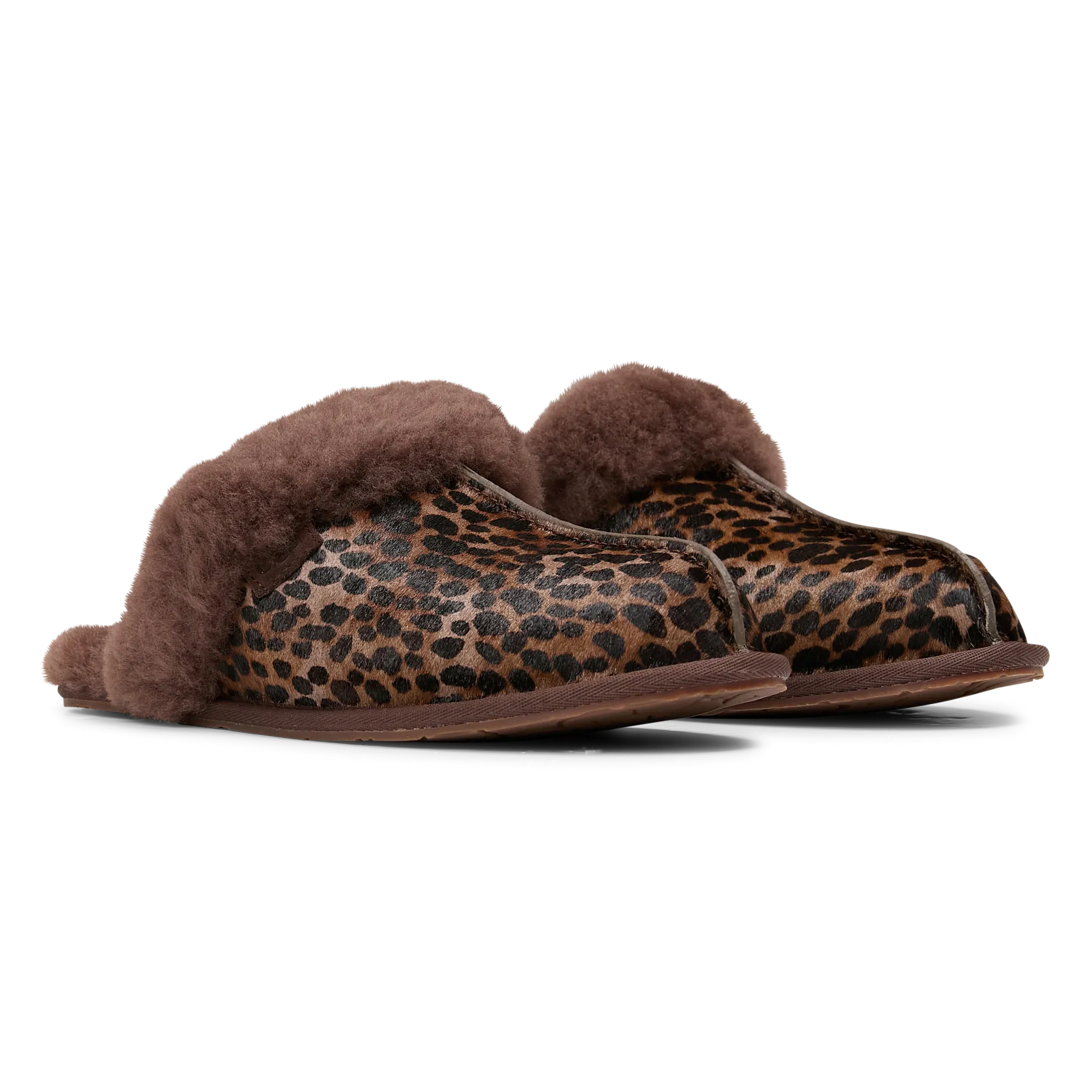  UGG   SCUFFETTE CASPIAN - Pantofole con motivi animali | Marrone